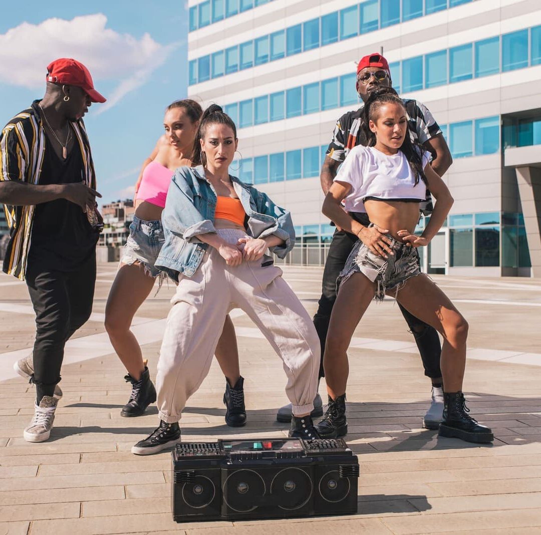 Gruppe von urbanen Tänzern - Dancehall Wuppertal